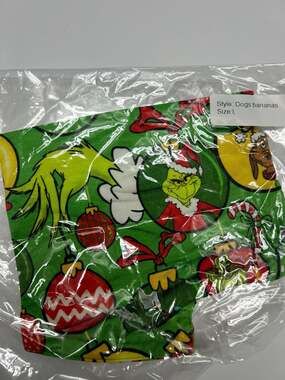 Showstoppers Dr. Seuss The Grinch Christmas Print Dog Bandana Size L